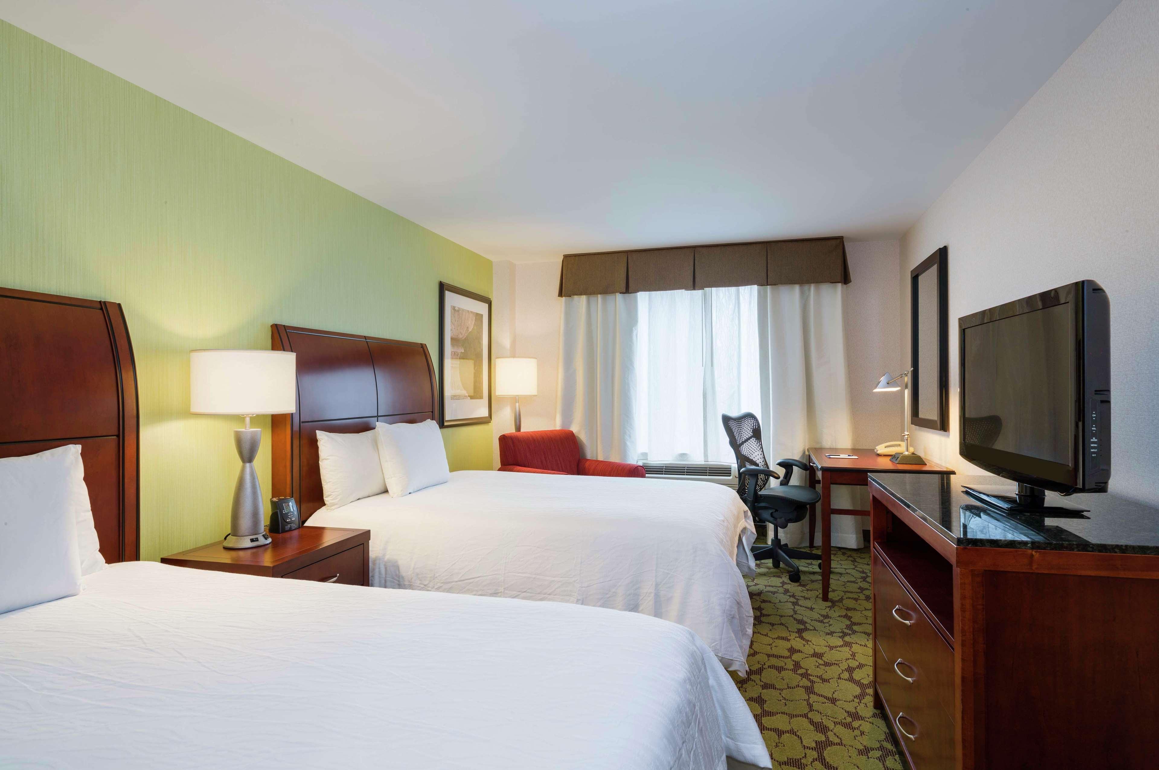 Hilton Garden Inn Queens Jfk - Newly Renovated New York Exteriör bild