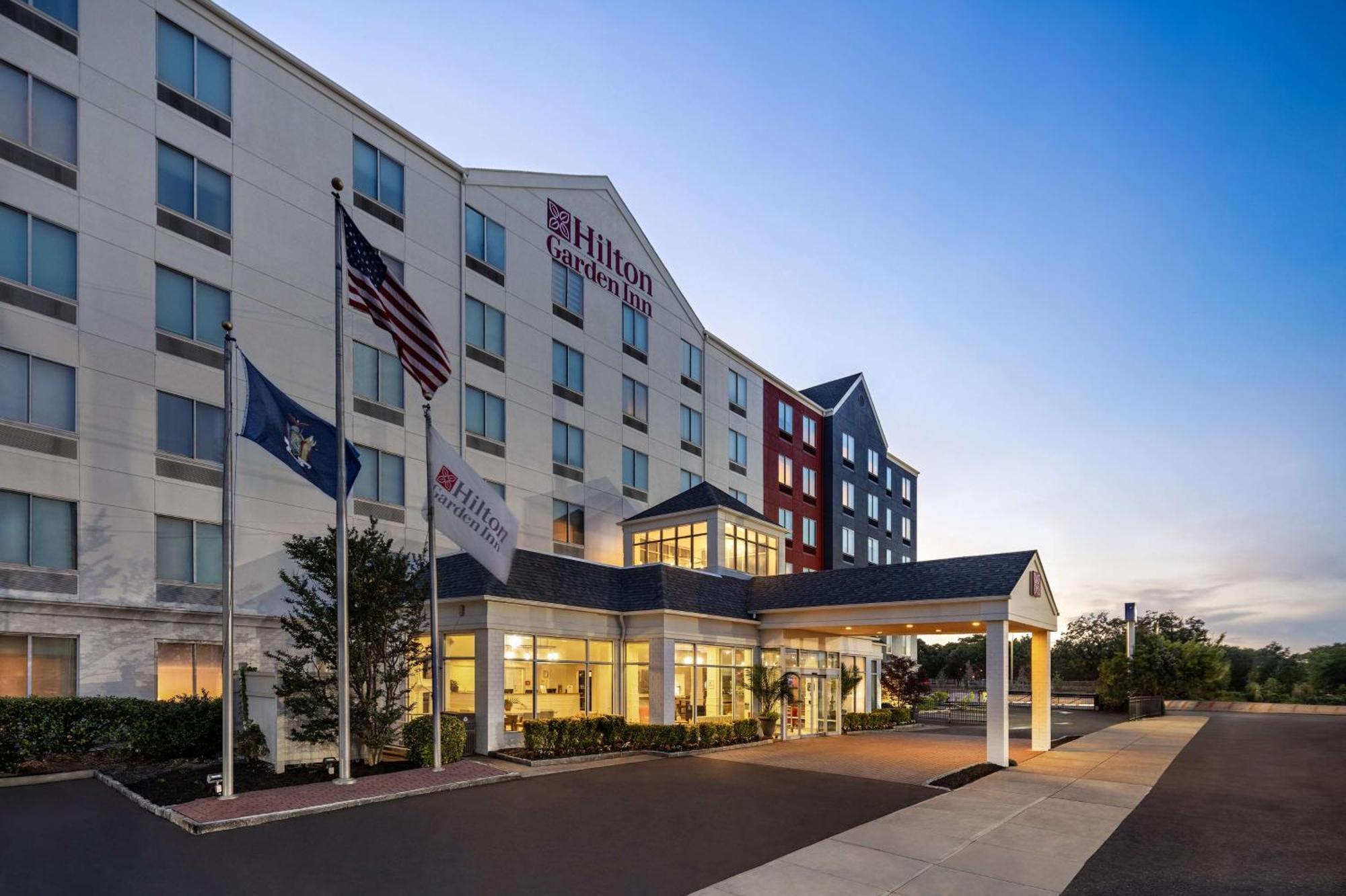 Hilton Garden Inn Queens Jfk - Newly Renovated New York Exteriör bild