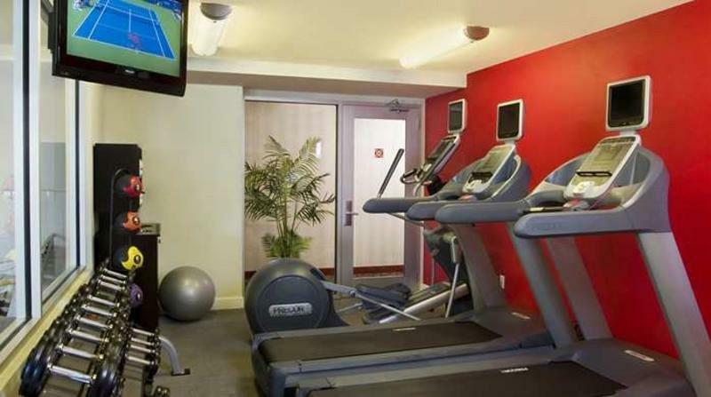Hilton Garden Inn Queens Jfk - Newly Renovated New York Exteriör bild